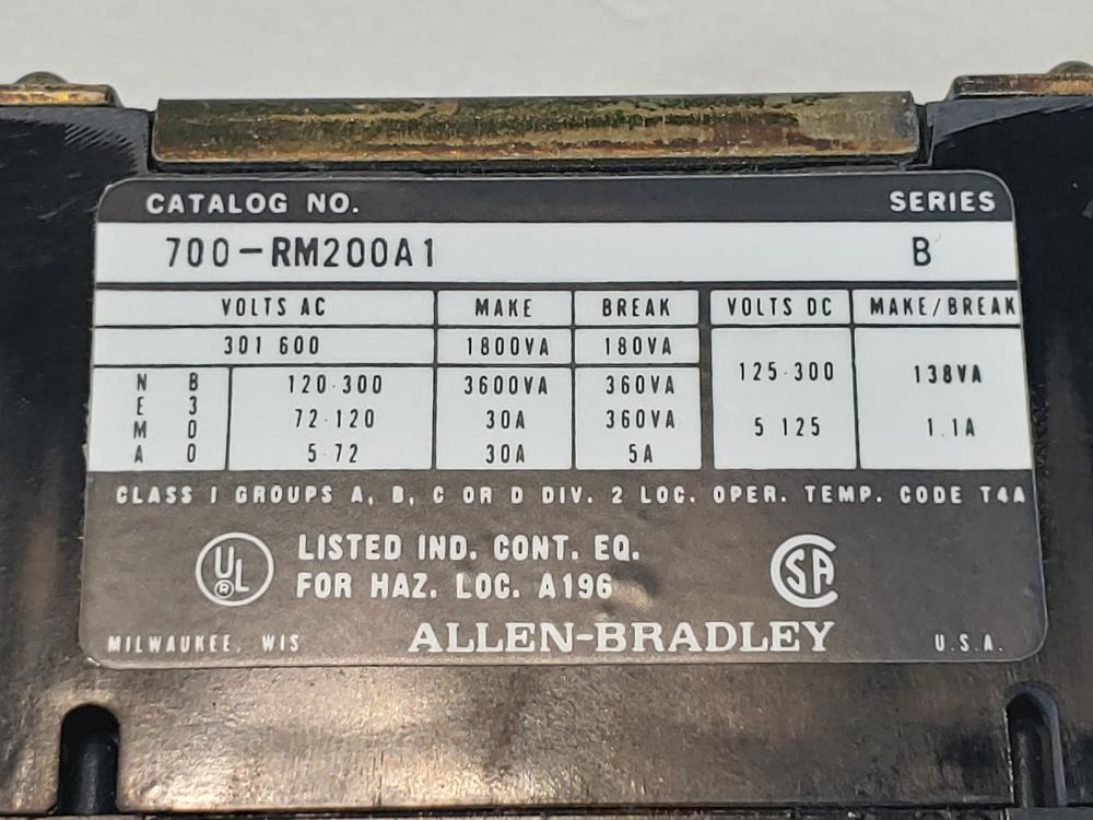 Allen Bradley Magnetic Latching Relay 700-RM200A1 Series B