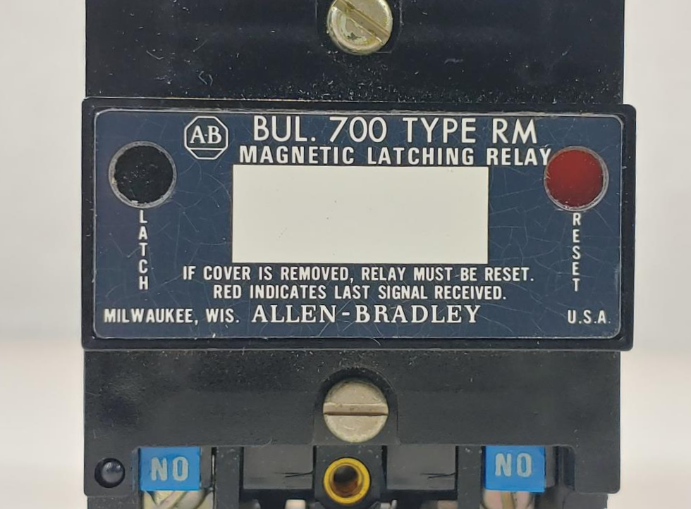 Allen Bradley Magnetic Latching Relay 700-RM200A1 Series B