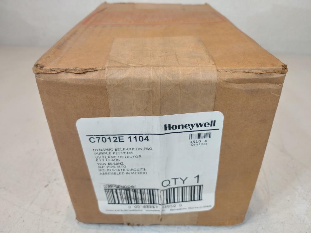 Honeywell Dynamic Self-check FSG Purple Peeper UV Flame Detector C7012E (1104)