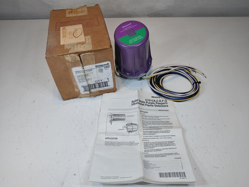 Honeywell C7012E (1104) Dynamic Self-Check FSG Purple Peeper UV Flame Detector 