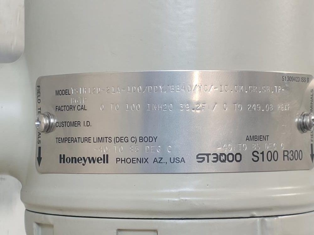 Honeywell ST3000 Smart Transmitter W/ Diaphragms STR12D-21A/1D0/DDY