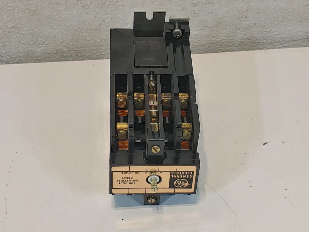 General Electric Magnetic Motor Starter CR120B06002