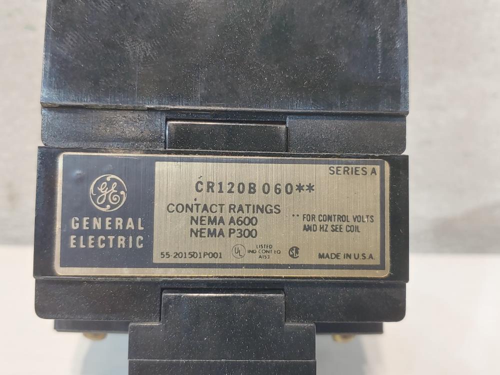 General Electric Magnetic Motor Starter CR120B06002