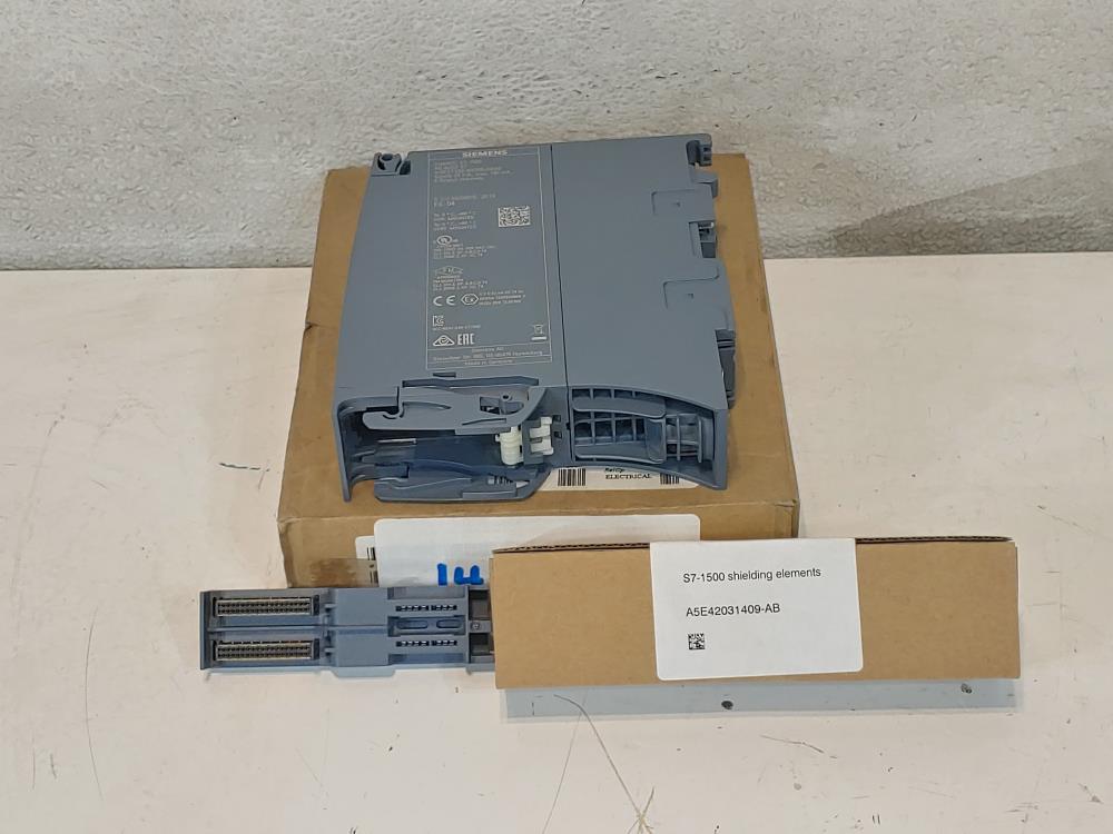 Siemens Simatic S7-1500 Analog Output Module Model #: 6ES7532-5HD00-0AB0