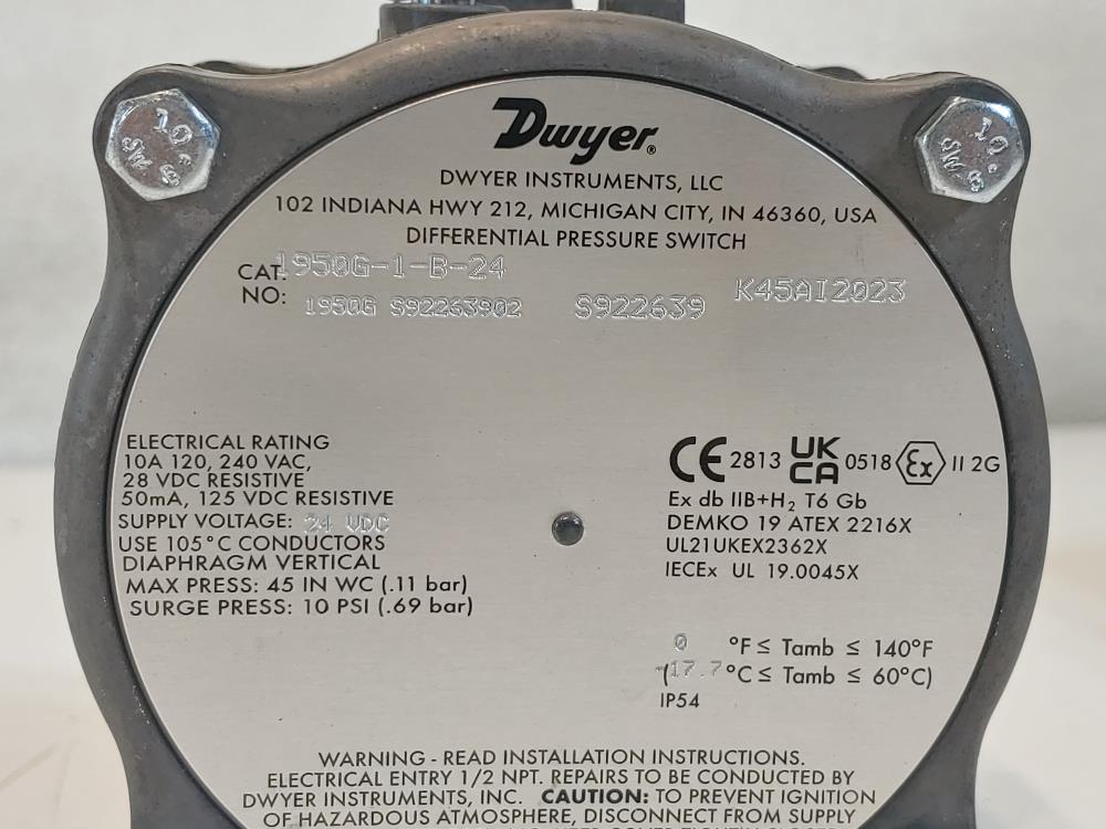 Dwyer Differential Pressure Switch 1950G-1-B-24