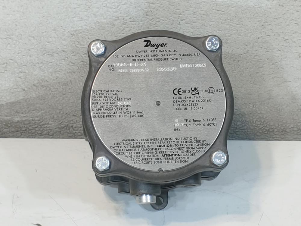 Dwyer Differential Pressure Switch 1950G-1-B-24