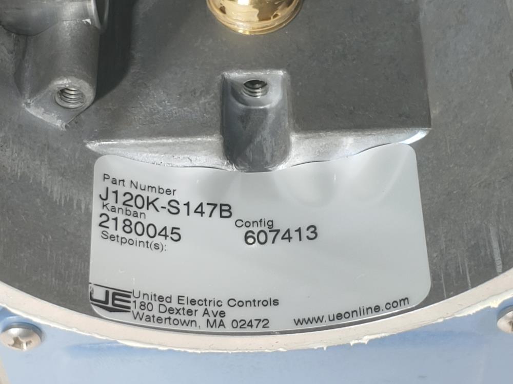 United Electric J120K-S147B Differential Pressure Switch 3 To 30 PSID