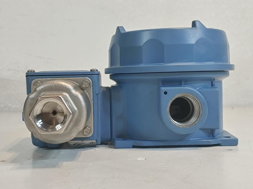 United Electric J120K-S147B Differential Pressure Switch 3 To 30 PSID