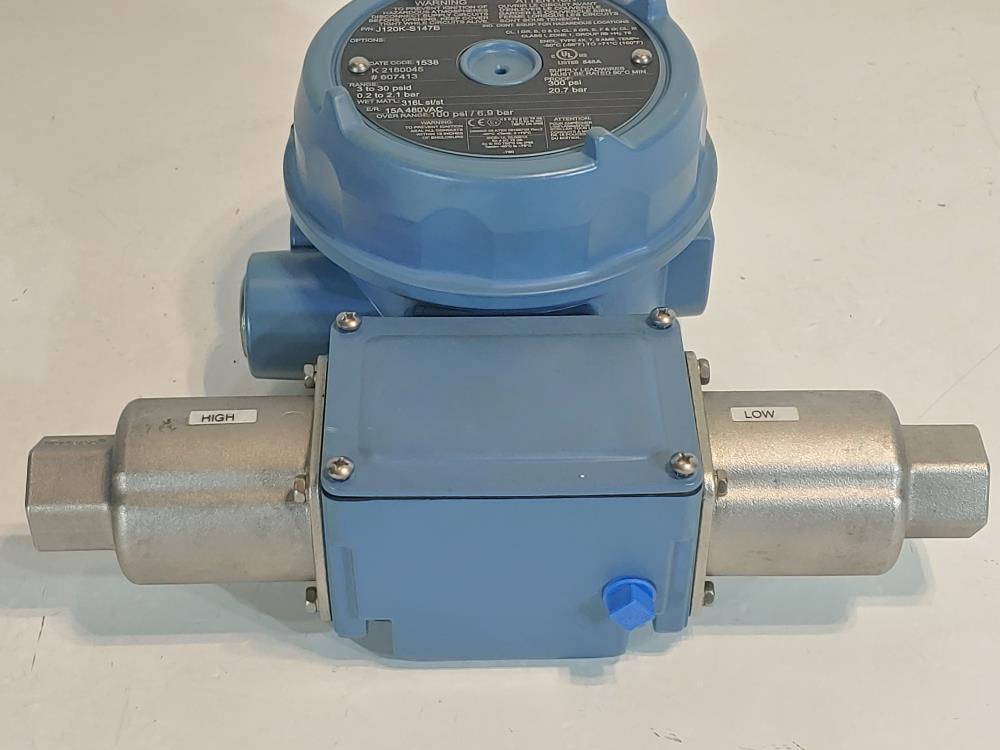 United Electric J120K-S147B Differential Pressure Switch 3 To 30 PSID