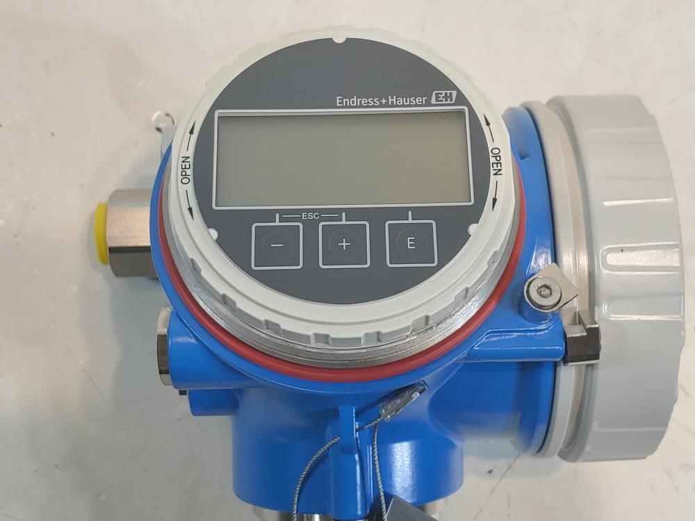 Endress Hauser Micropilot Radar Level Transmitter FMR62-12KD2/0