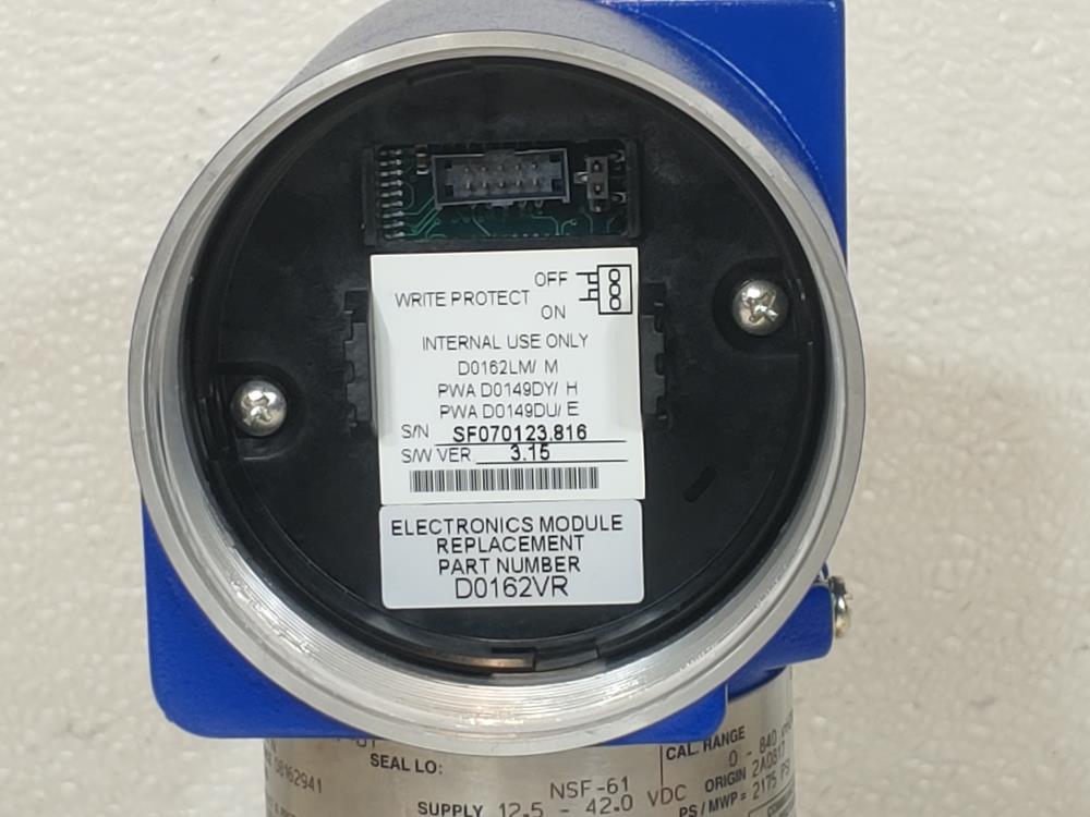 Foxboro IDP10 Differential Pressure Transmitter Model#: IDP10-D22C21F-B1