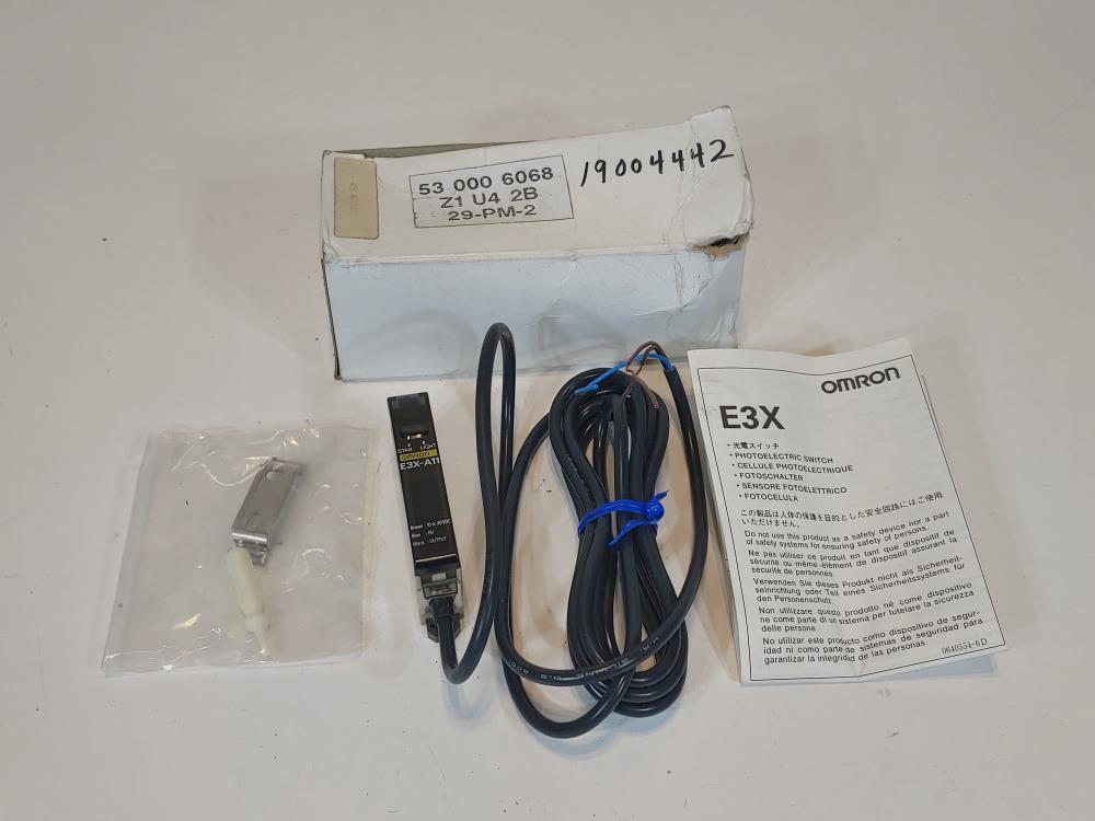 Omron E3X-A11 Photoelectric Sensor 