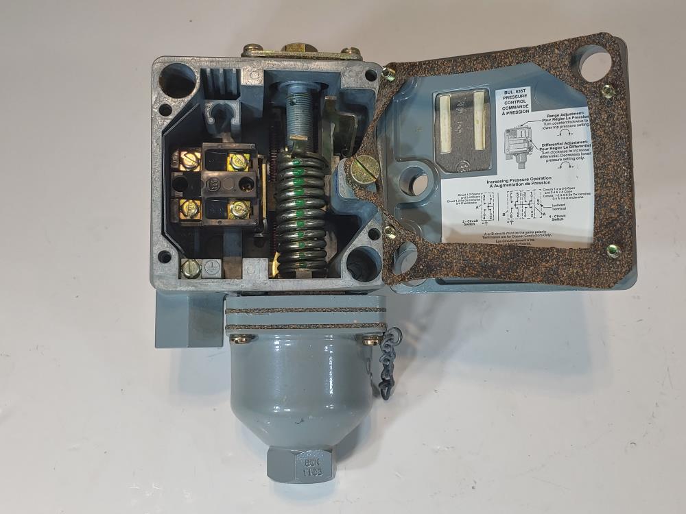 Allen Bradley 836T-T251J Pressure Control Switch