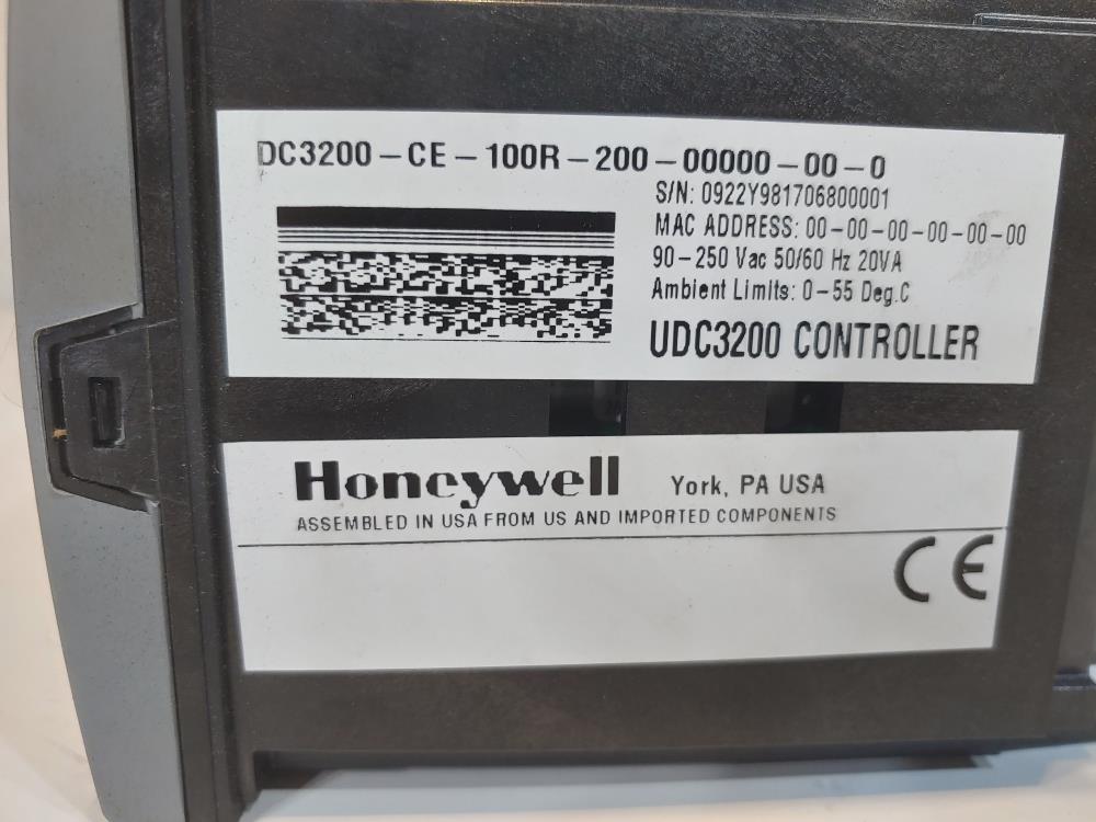 Honeywell UDC3200 Universal Digital Controller Model#: DC3200-CE-100R-200-00000