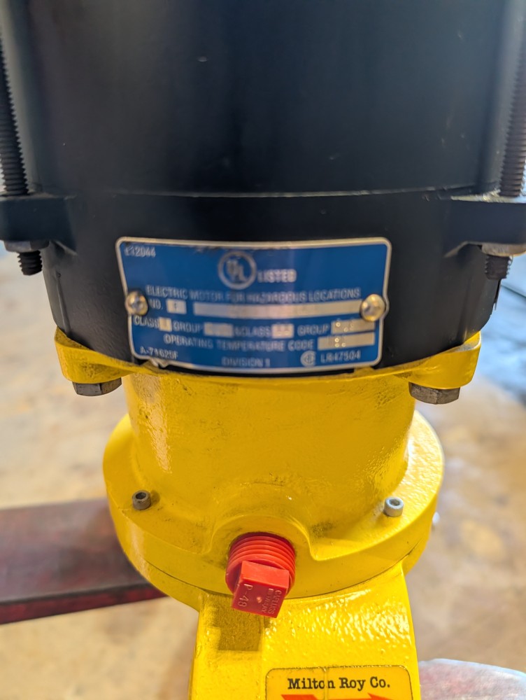 Milton Roy Metering Pump RA110724FRSESEM1NN w/ Leeson 1/2HP  Motor 