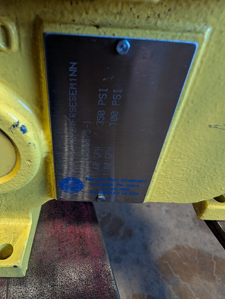 Milton Roy Metering Pump RA110724FRSESEM1NN w/ Leeson 1/2HP  Motor 