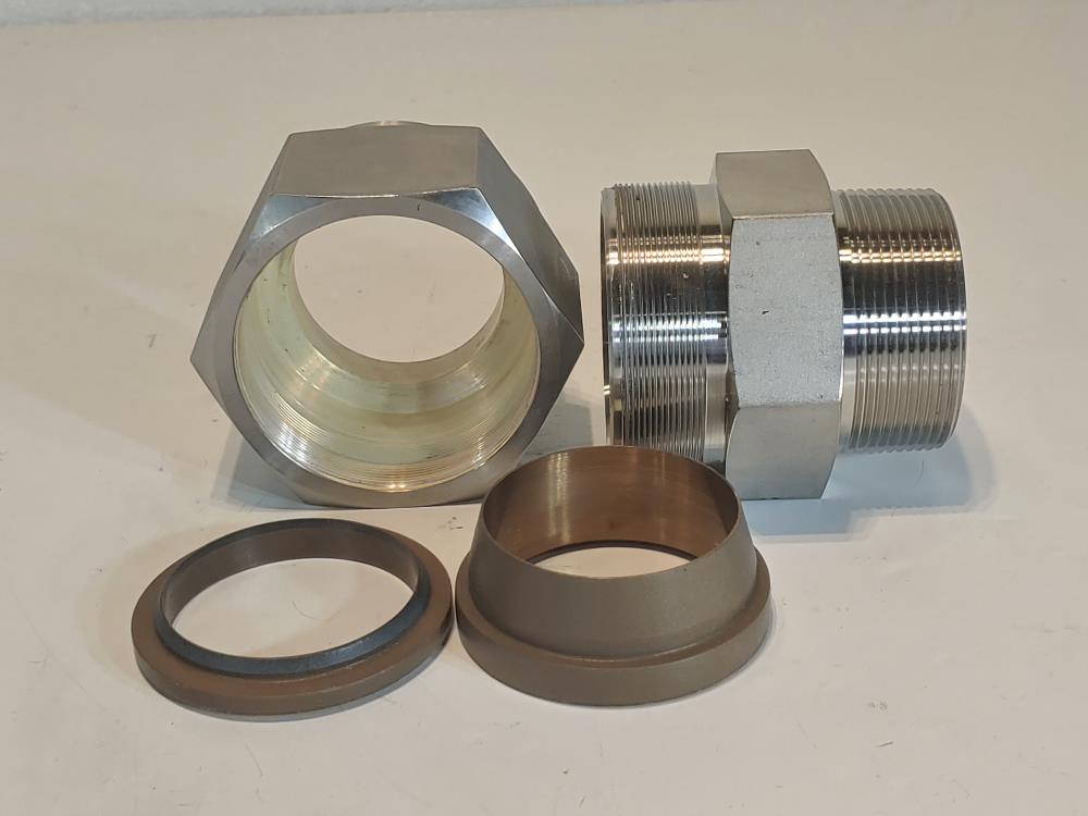 Swagelok Stainless Steel 2" Tube OD x 2" Male NPT Connector SS-3200-1-32