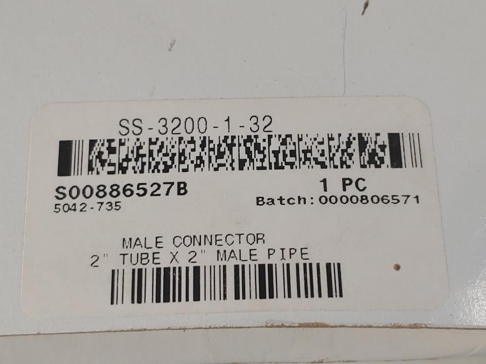 Swagelok Stainless Steel 2" Tube OD x 2" Male NPT Connector SS-3200-1-32