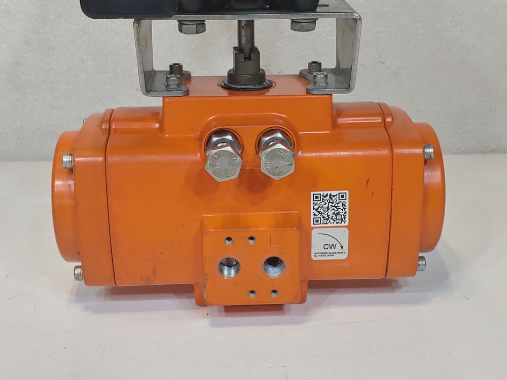 Bettis  Actuator RPE0065U w/ Westlock Limit Switch Positioner 9479NBY2B2MO600