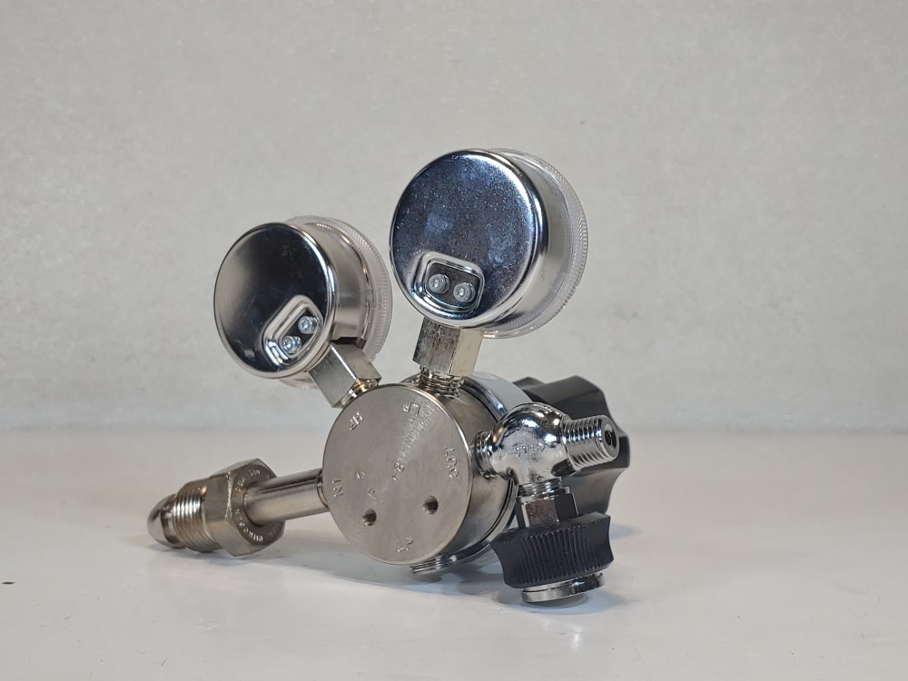 HARRIS KH1010 Single Stage Gas Regulator 401C-250-580 A