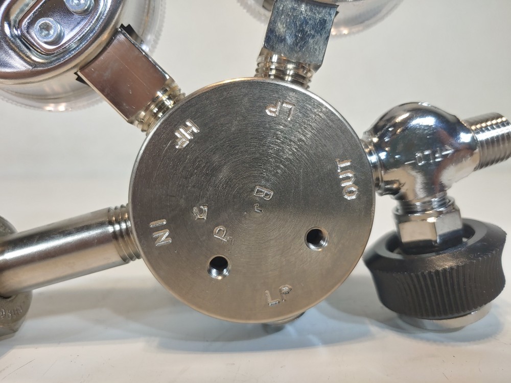 HARRIS KH1010 Single Stage Gas Regulator 401C-250-580 A