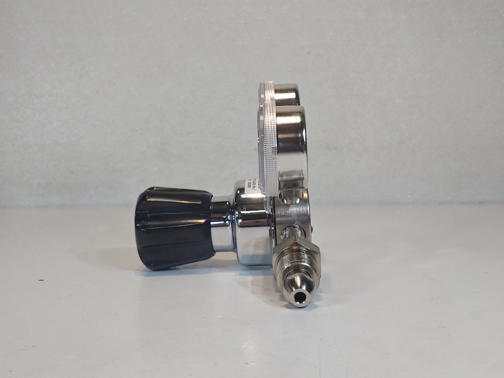 HARRIS KH1010 Single Stage Gas Regulator 401C-250-580 A