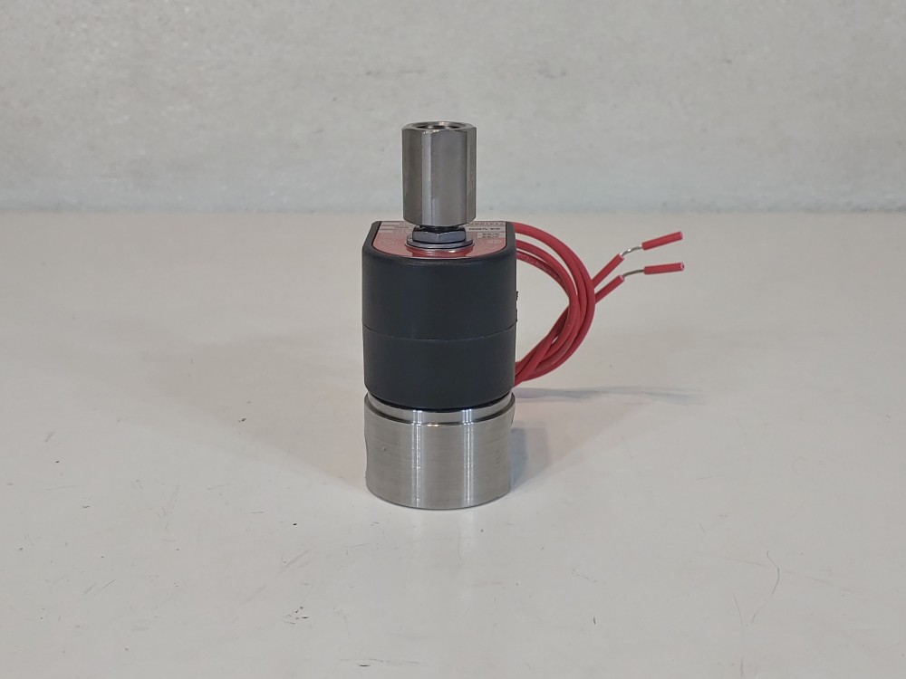 Parker 71315SN2KNJ1N0H111C2 3-Way 1/4" Solenoid Valve