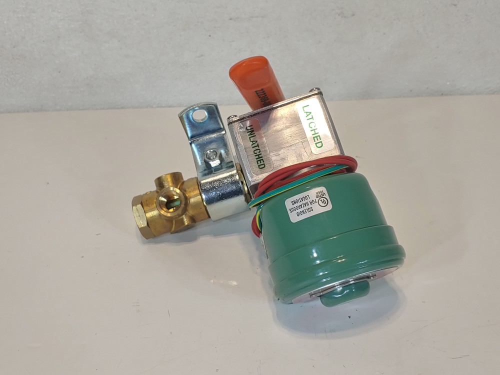 Asco 3 Way Brass 1/4" Manual Reset Solenoid Valve  EF8308B040/ EF80142