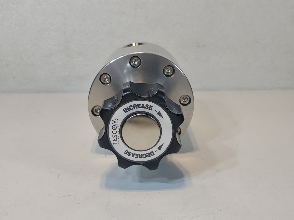 TESCOM 26-2563V212HVA Back Pressure regulator 200 PSI