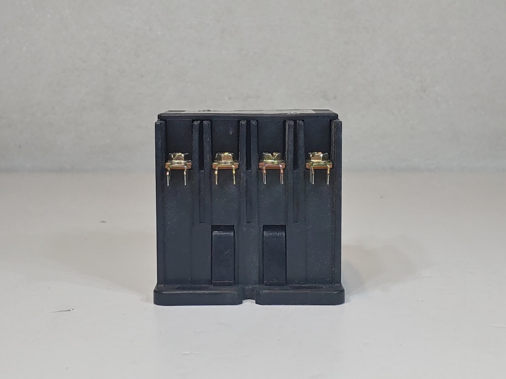 Square D Class 8910 Contactor 4 pole 600V Model#: 8910DPA24V02
