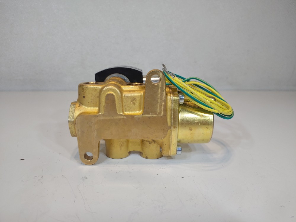 Asco 4-Way Poppet Solenoid Valve  EFHT8003G1 / EFHT8344G072V