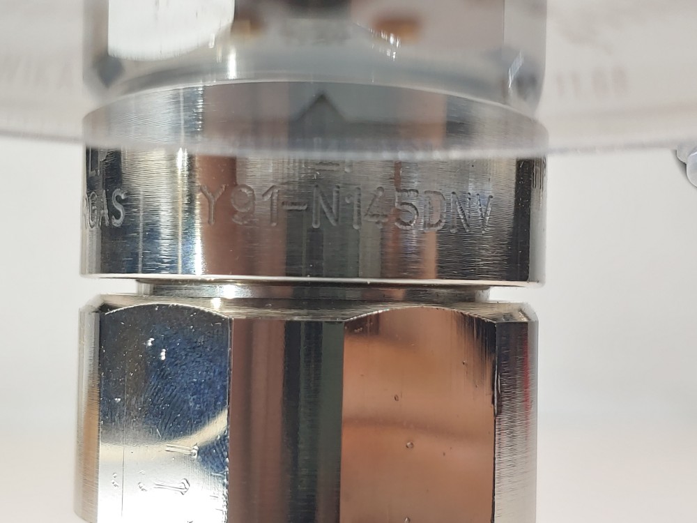 Airgas 2-Stage High Purity Oxygen Pressure Regulator Y12-LE2HPBNE540, 3500 PSI