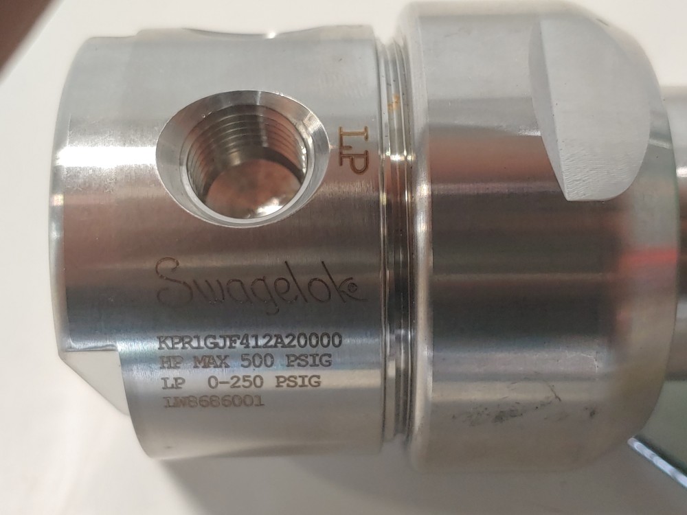Swagelok 1/4" FNPT Stainless Steel Pressure Regulator KPR1GJF412A220000