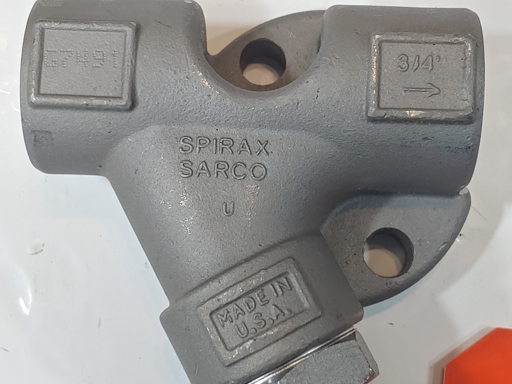 Spirax Sarco 3/4" NPT SS Strainer w/ Blowdown 67986