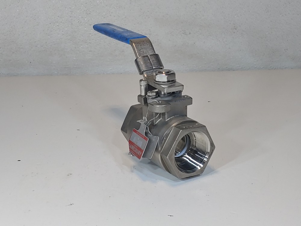 Jamesbury 1-1/2" Threaded CF8M 2000 CWP Full Port Ball Valve
