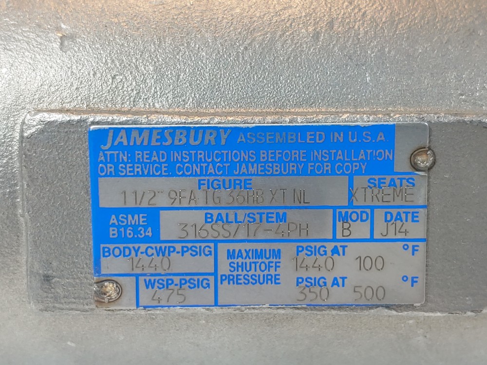 Jamesbury 1-1/2" Threaded CF8M 2000 CWP Full Port Ball Valve