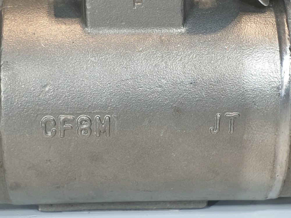 Jamesbury 1-1/2" Threaded CF8M 2000 CWP Full Port Ball Valve