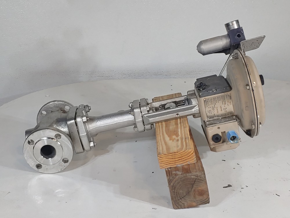 Samson 1-1/2" CL 150# CF8M 3277 Control Valve w/ 3730-3 Positioner
