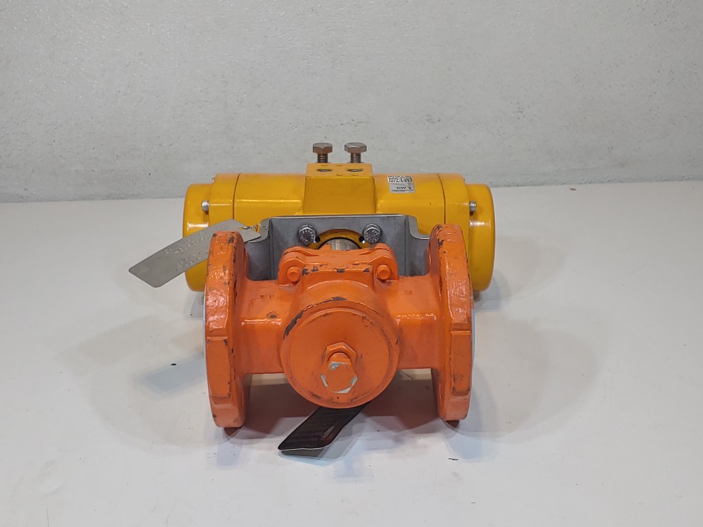 XOMOX Tufline 1-1/2" 150# PFA Lined Plug Valve w/Elomatic Pneumatic Actuator