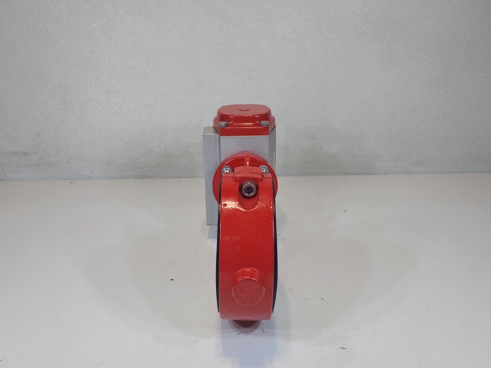Bray Rack & Pinion Actuator 92-0830-11305-532 w/ 4" Wafer Butterfly Valve