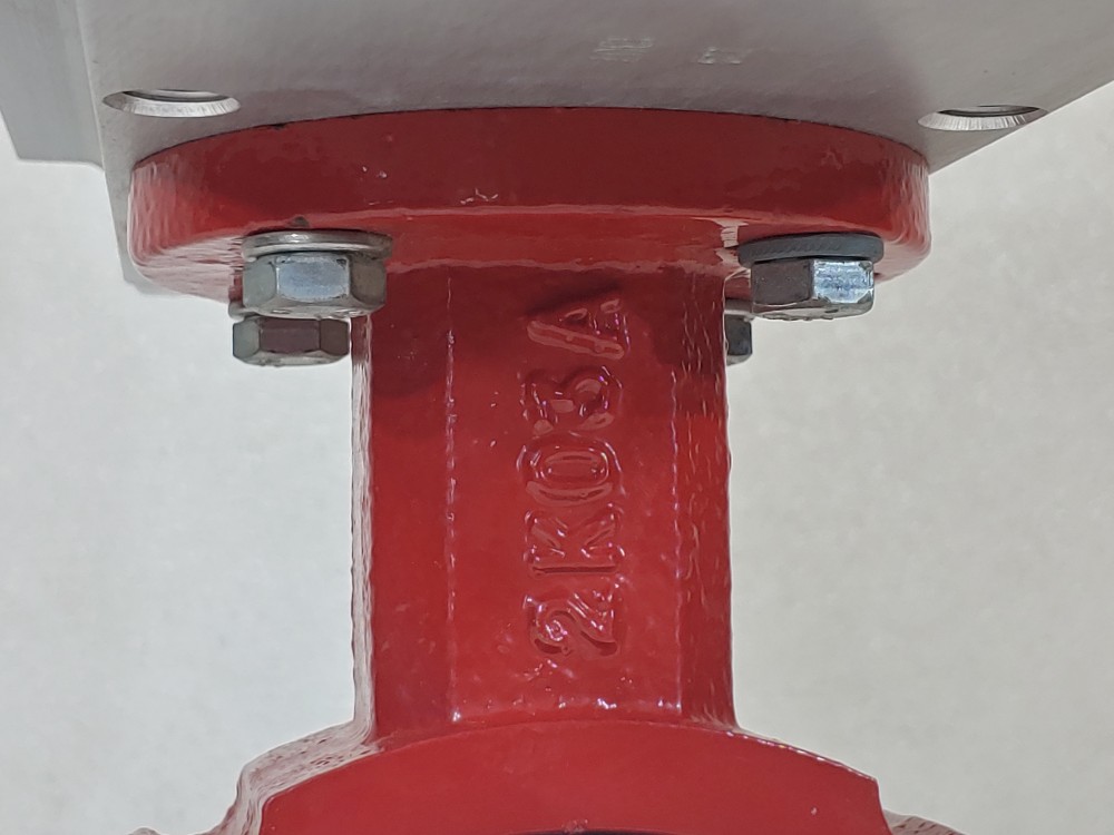 ULTRAFLO Standard Pneumatic Actuator 100-123-FC w/ 4" Wafer Butterfly Valve