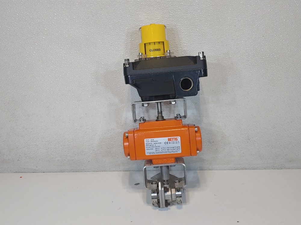 Bettis RPE0025U Valve Actuator  w/ Westlock Limit Switch, 1/2" Ball Valve