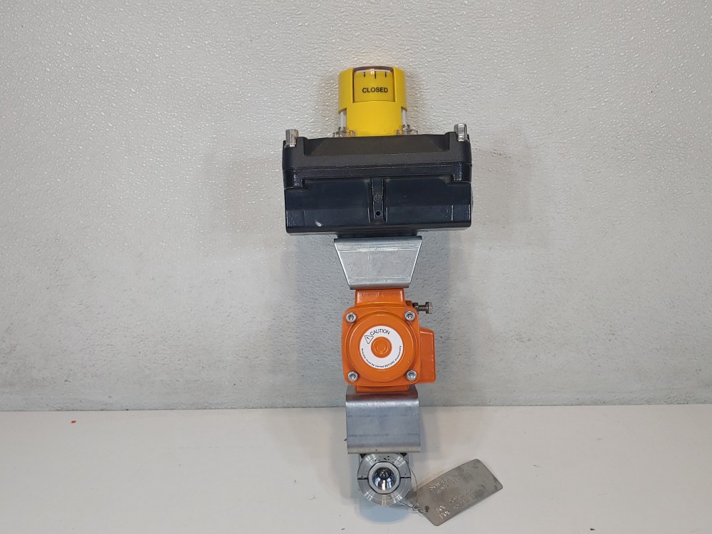 Bettis RPE0025U Valve Actuator  w/ Westlock Limit Switch, 1/2" Ball Valve