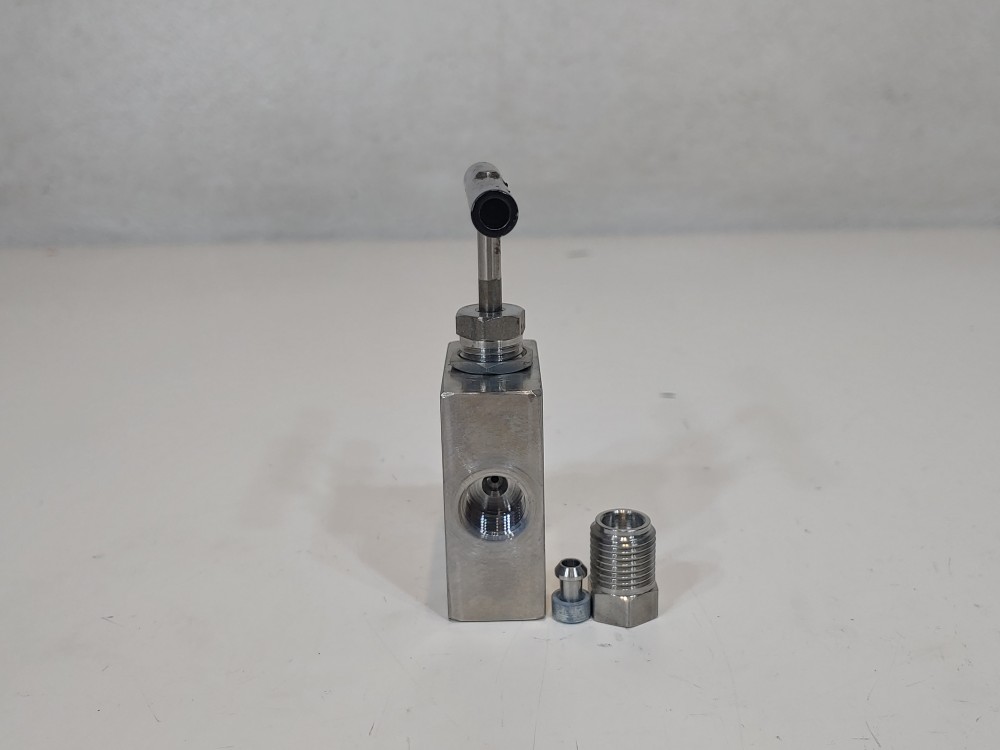 HIP HC276 2-Way Straight Taper Seal Needle Valve Type: 15-11AF2-REG