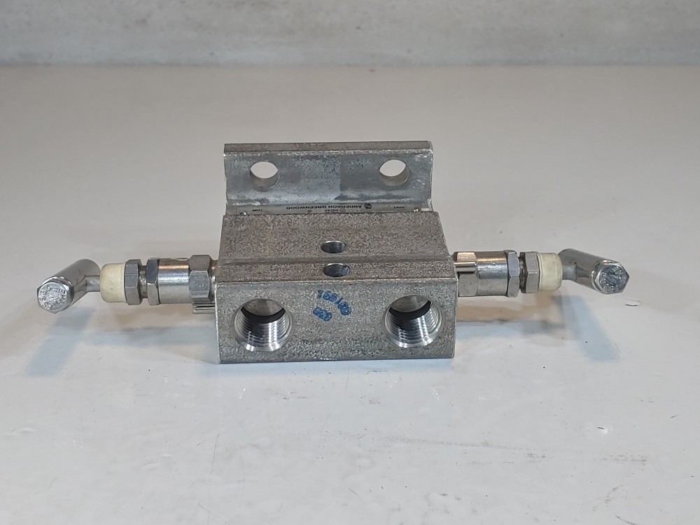 Anderson Greenwood 3 Way Manifold Valve M4TLVIS-4