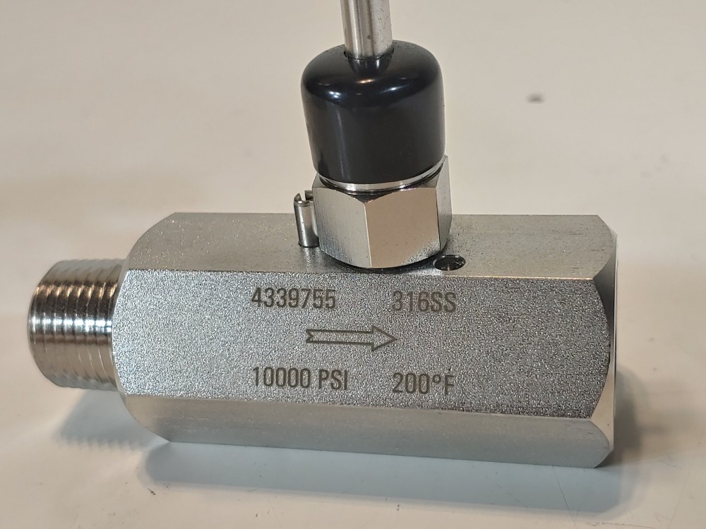 WIKA 1/2" MNPT X 1/2" FNPT Block & Bleed Valve #4339755