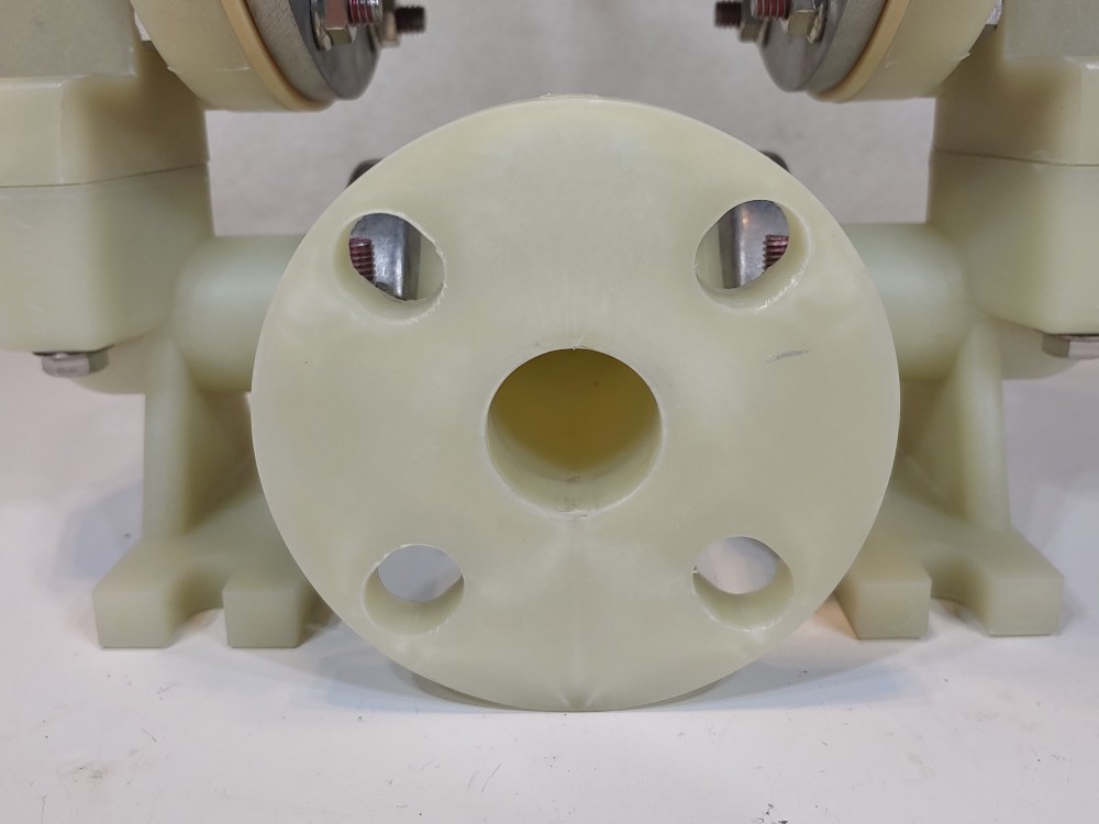 Versamatic 1" E-Series Polypro Diaphragm Pump  E1PA6X6T9