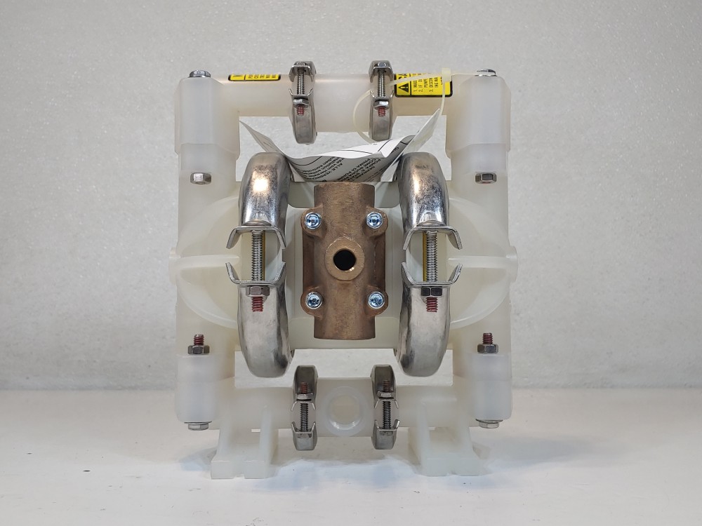 Versamatic 1/2" V Series Polypropylene Pump V5PP6X6T0