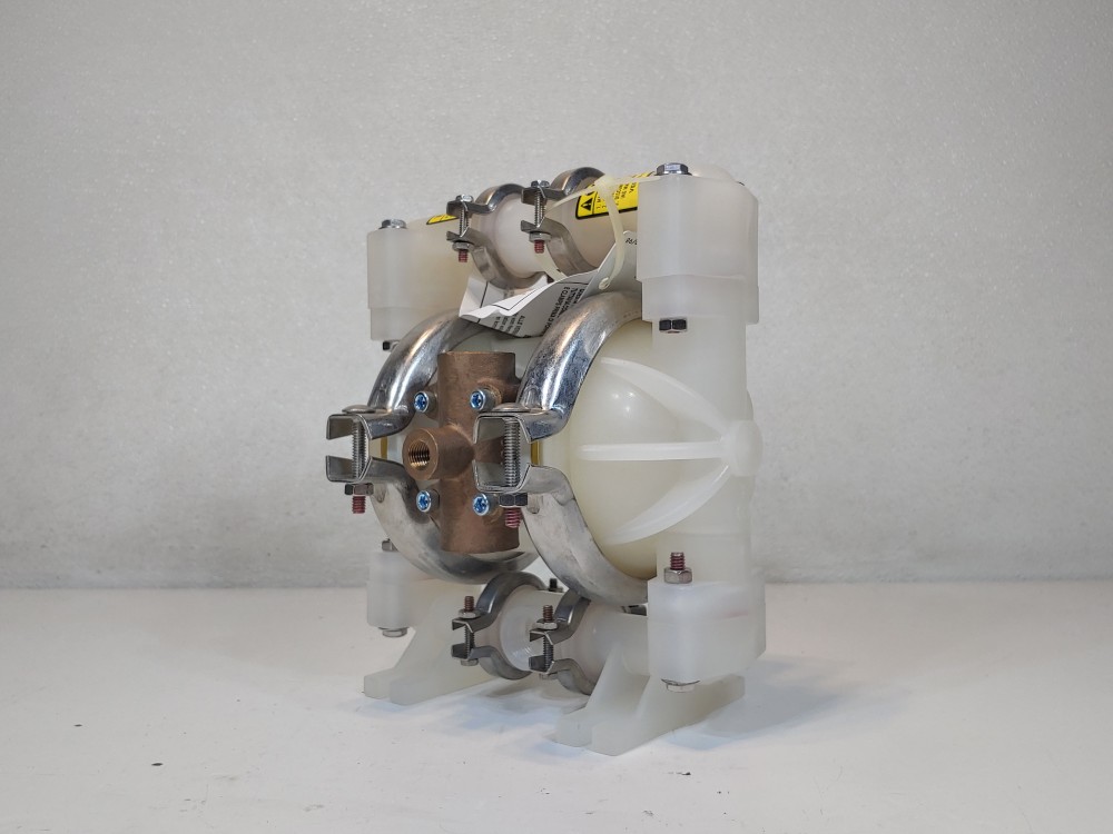 Versamatic 1/2" V Series Polypropylene Pump V5PP6X6T0