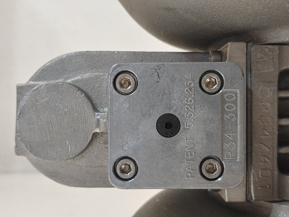 Versamatic 1/2"  Cast Aluminum Diaphragm Pump Center Assembly 